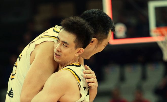 奥利弗轰11+4+1证明自己！赵继伟9+1+2王岚嵚10+2辽篮领先2分(图2)