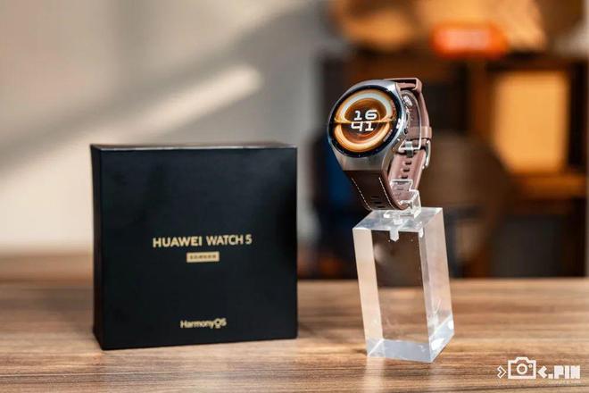 磨了两年的华为新手表能憋出什么活儿？(图2)